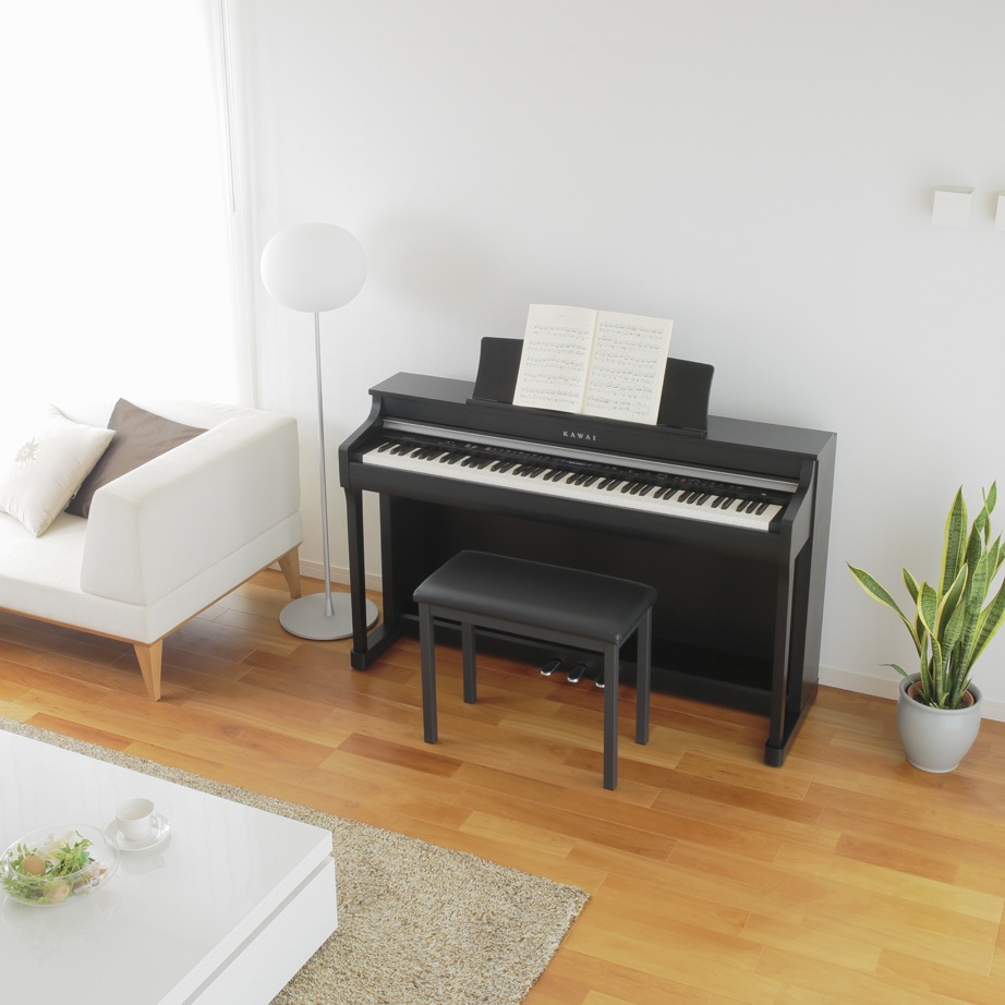Digitalpiano im Zimmer