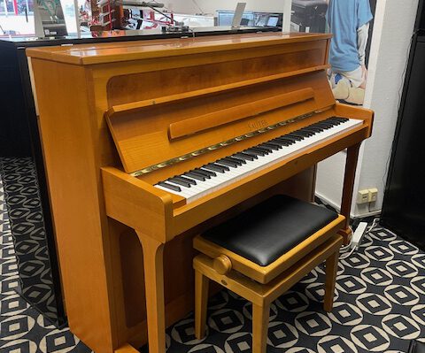 gebrauchtes Klavier Foto 12