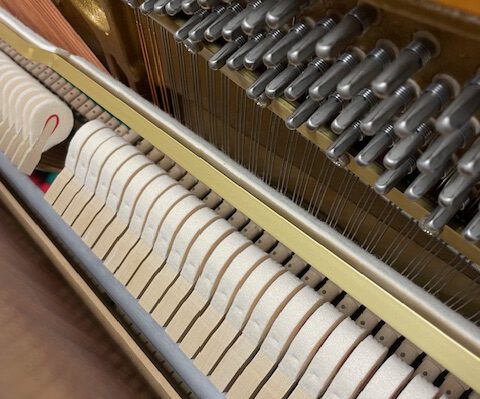 gebrauchtes Klavier Foto 15