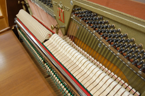 gebrauchtes Klavier Foto 11