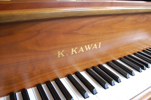 Kawai KG1 Logo