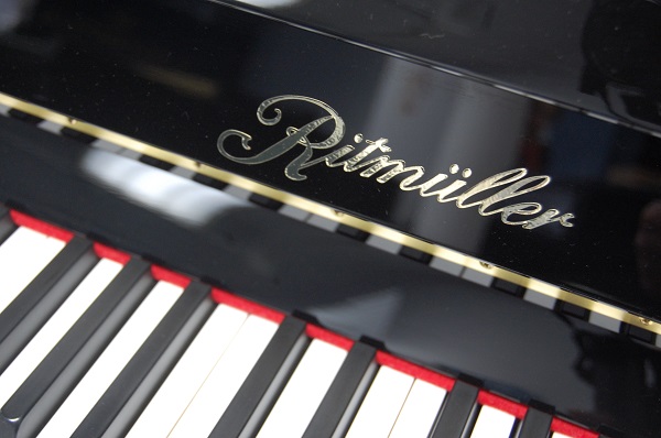 Ritmüller Pianohaus Landt Logo