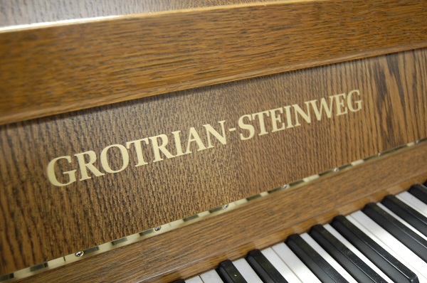 Grotrian-Steinweg Logo